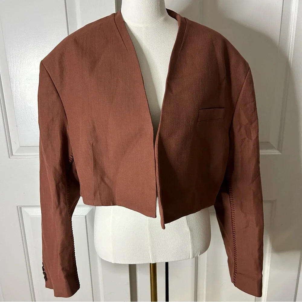 NWT H&M STUDIO COLLECTION CROPPED LINEN-BLEND BLAZER (Size XL) - Picture 4 of 9